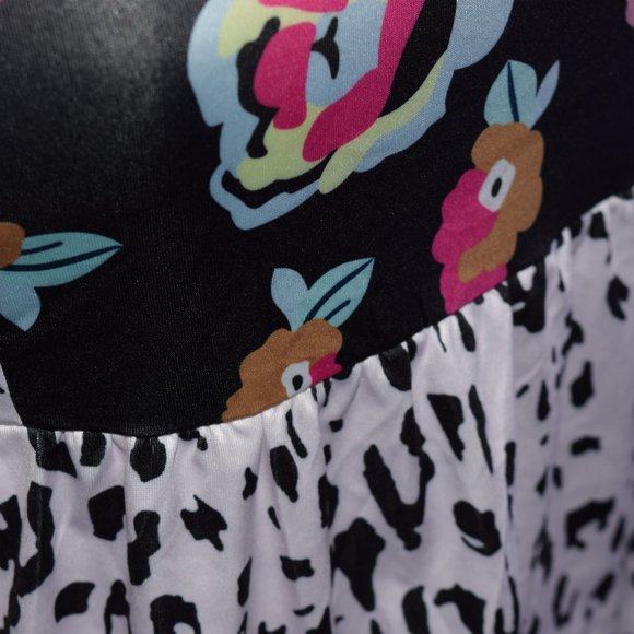 Peasant Blouse with Empire Waist, Floral & Animal Print Size 3X - Picture 10 of 14